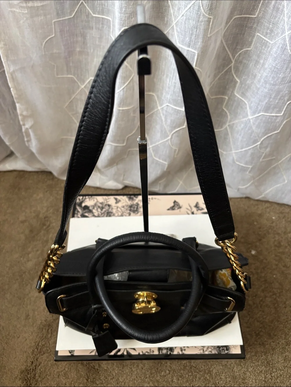 ⭐️Final Markdown⭐️Emma Fox Black Leather Shoulder Bag with Gold Hardware - Picture 5 of 12